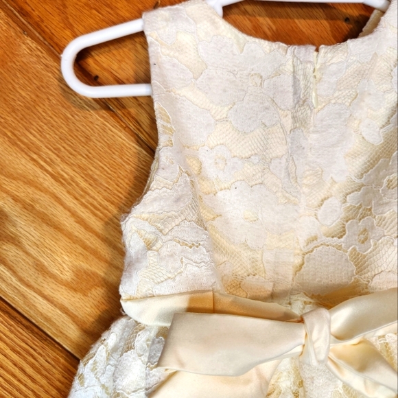 American Princess 24 month baby girl beaded flower dress - Picture 9 of 13